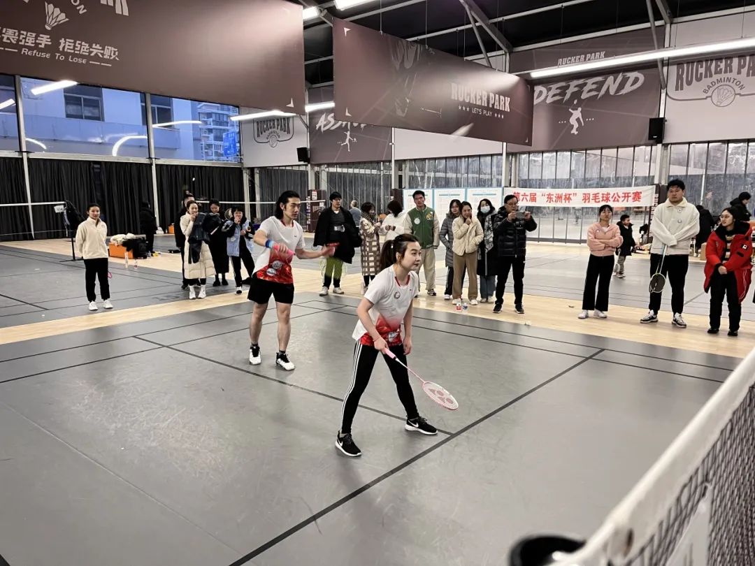 羽精彩偕行 ——第六届“星空娱乐杯”羽毛球果真赛顺遂举行