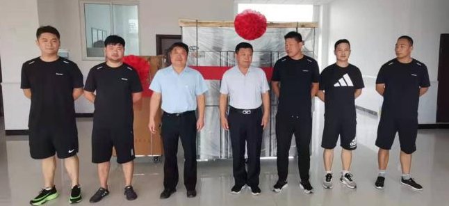 军民共进促发展，鱼水互助见真情